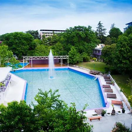 рива Hotel 2*